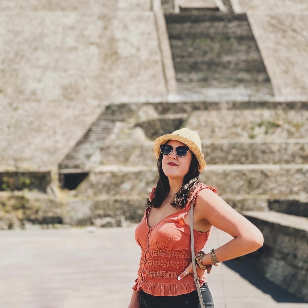 Meet your Posher, Leah